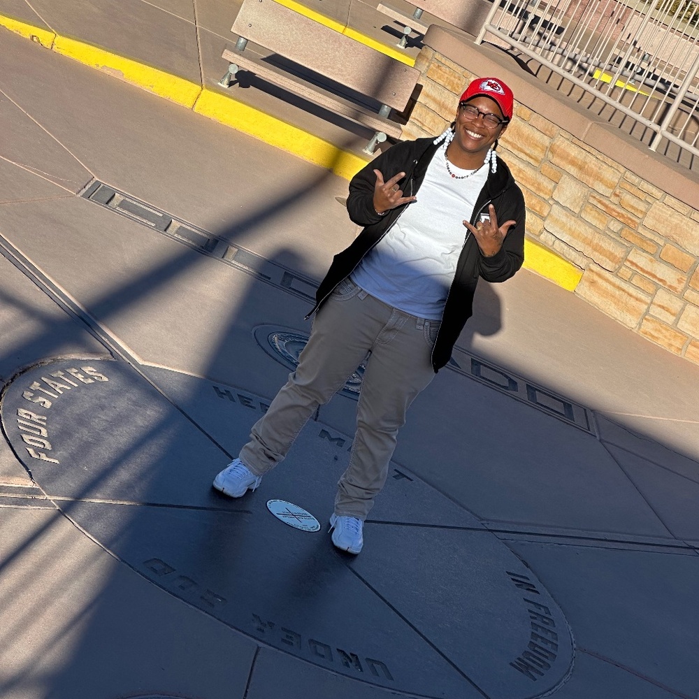 Meet your Posher, Syd